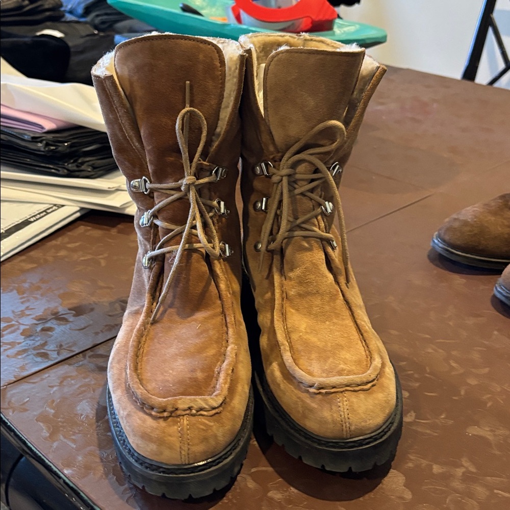 Suede Lace-Up Boots with shearling inside boot excellent condition